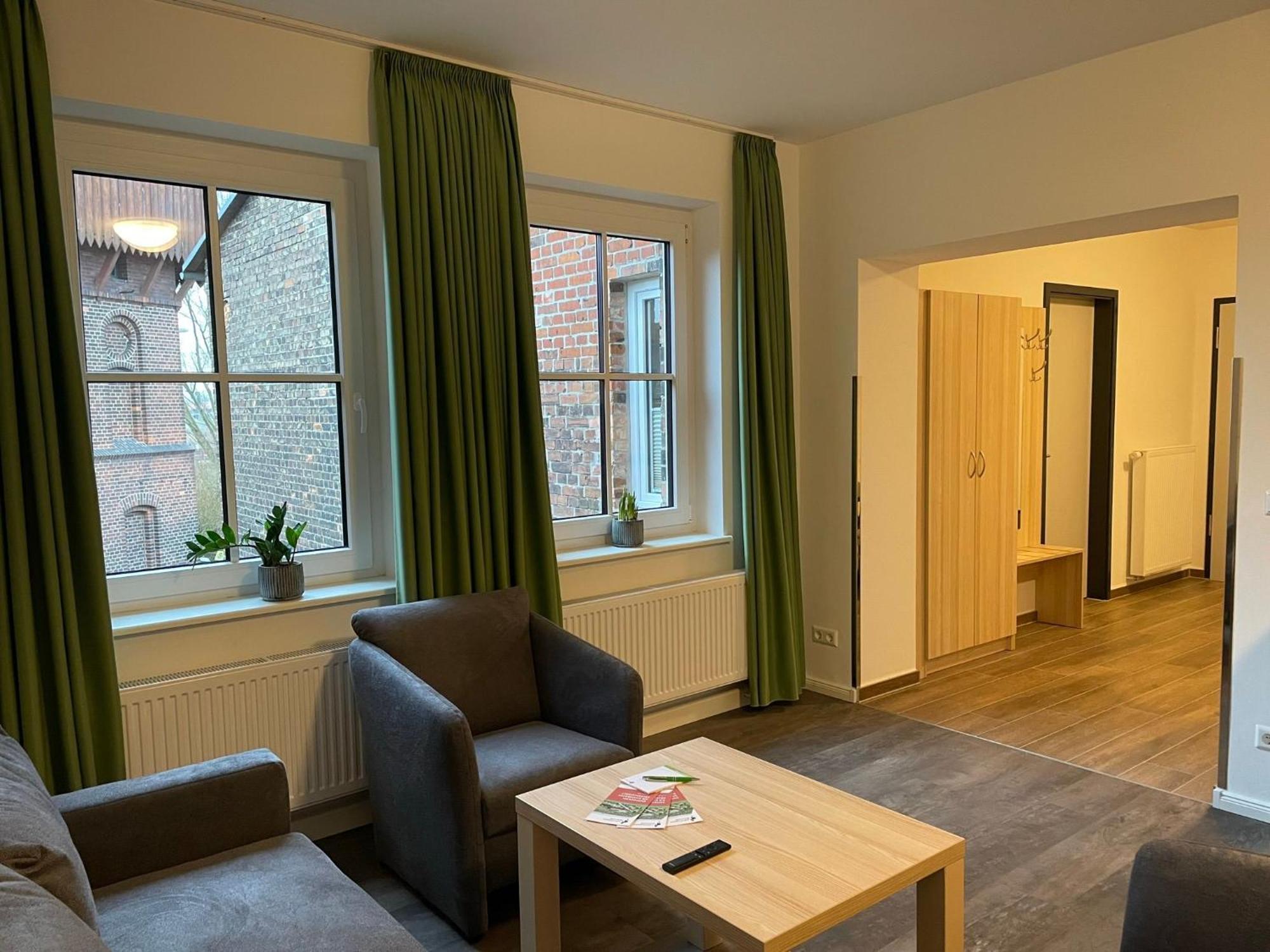 Lokschuppen Pasewalk- Gaestehaus Lokschuppen Eksteriør billede